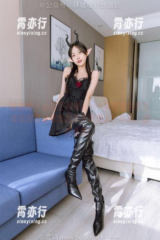 袜啵啵-小甜豆 袜啵啵 - 小甜豆的舞台——原图里的芭蕾舞蹈服会让你想起来学跳舞么?小心,别摔着哦!