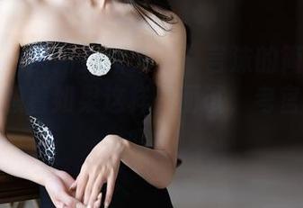 语画界 - 最新更新来了！言沫的简雅制服套图，想着如果这样去面试，考官会眨眼吗？