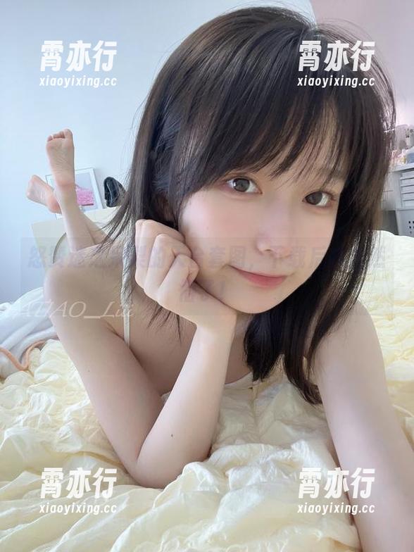 迷之呆梨 怒赞迷之呆梨的天台套图,下载后我居然懵了!