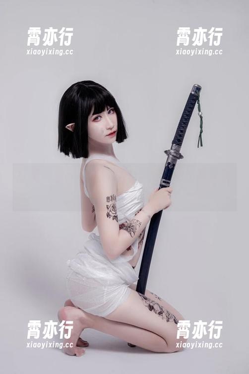红裙颠覆：阮邑Fairy带你cos出写真新定义