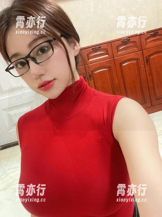 雪怡妹纸 微密圈 - 详细内容:雪怡妹纸更新啦!渔网蕾丝,万个小洞让你想问,这算不算透视新风尚?