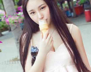 青豆客 - 在雪Baby办公室的全套写真中，发现了点不一样的办公文化！